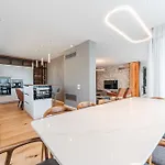 别墅 Serenity Luxury Lakeside Manor By Pik Host Široka