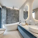 Serenity Luxury Lakeside Manor By Pik Host 别墅
