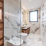 别墅 Serenity Luxury Lakeside Manor By Pik Host