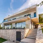 别墅 Serenity Luxury Lakeside Manor By Pik Host Široka