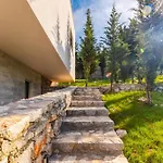 Serenity Luxury Lakeside Manor By Pik Host Široka
