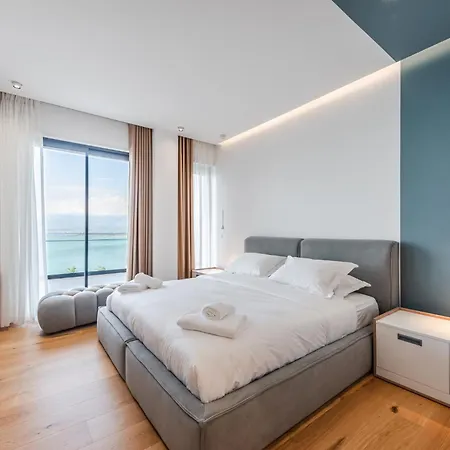 别墅 Serenity Luxury Lakeside Manor By Pik Host
