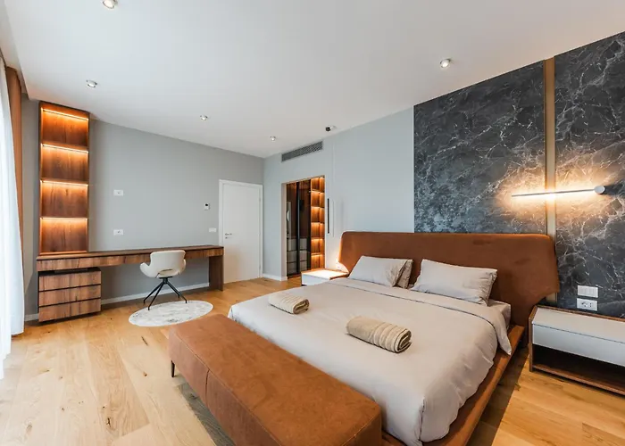 Serenity Luxury Lakeside Manor By Pik Host Вилла Shiroka