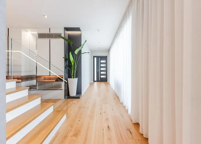 Serenity Luxury Lakeside Manor By Pik Host Shiroka