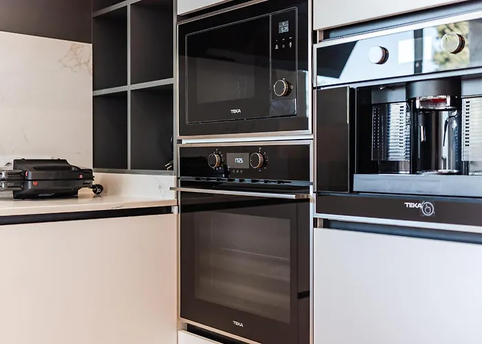 فيلة Serenity Luxury Lakeside Manor By Pik Host Široka