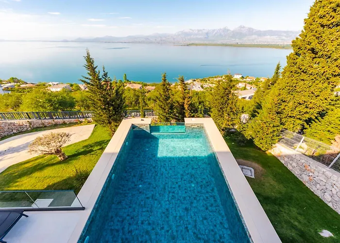 Serenity Luxury Lakeside Manor By Pik Host * Shiroka