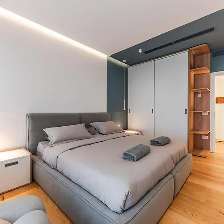 Serenity Luxury Lakeside Manor By Pik Host Вилла *