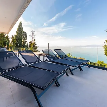 Serenity Luxury Lakeside Manor * Shiroka