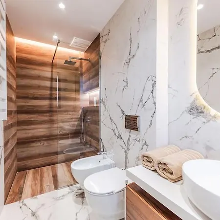 Serenity Luxury Lakeside Manor By Pik Host Široka