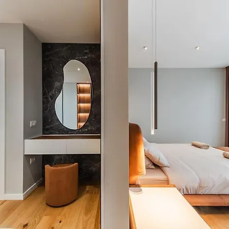 Serenity Luxury Lakeside Manor By Pik Host Вилла *