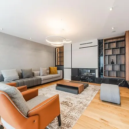 Serenity Luxury Lakeside Manor By Pik Host * Široka