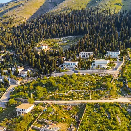 Serenity Luxury Lakeside Manor By Pik Host Вилла *