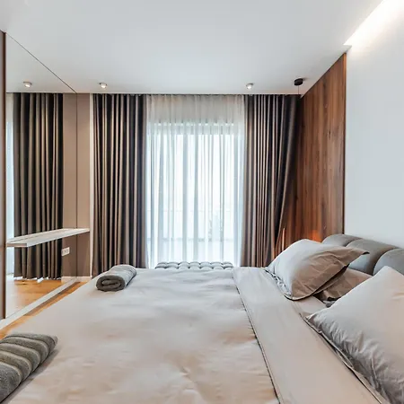 Serenity Luxury Lakeside Manor By Pik Host Вилла *