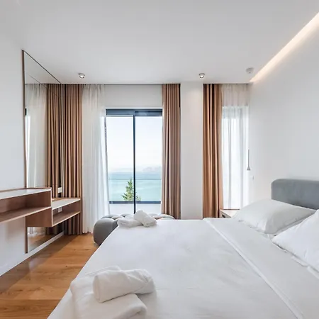 Serenity Luxury Lakeside Manor By Pik Host Vila