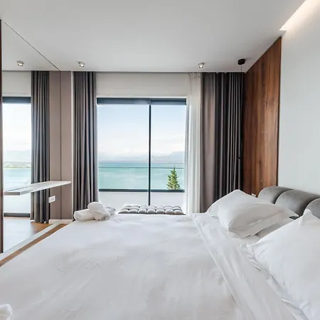 Serenity Luxury Lakeside Manor By Pik Host Široka