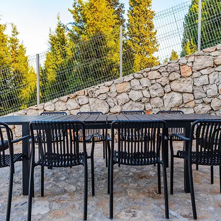 Serenity Luxury Lakeside Manor By Pik Host Vila Široka