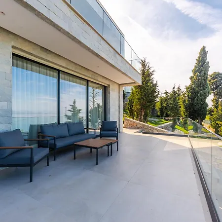 Serenity Luxury Lakeside Manor By Pik Host Vila *